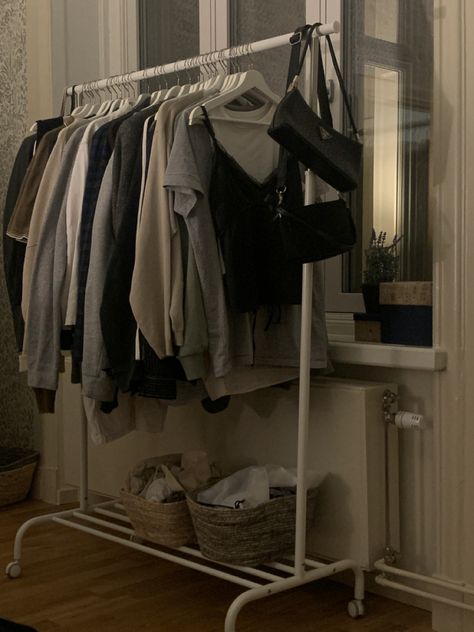 Dark Academia Closet Room, Clothing Rack Bedroom, Uni Room, Bedroom Deco, Pinterest Room Decor, Room Deco, Minimalist Room, Dreamy Room, Dream Room Inspiration