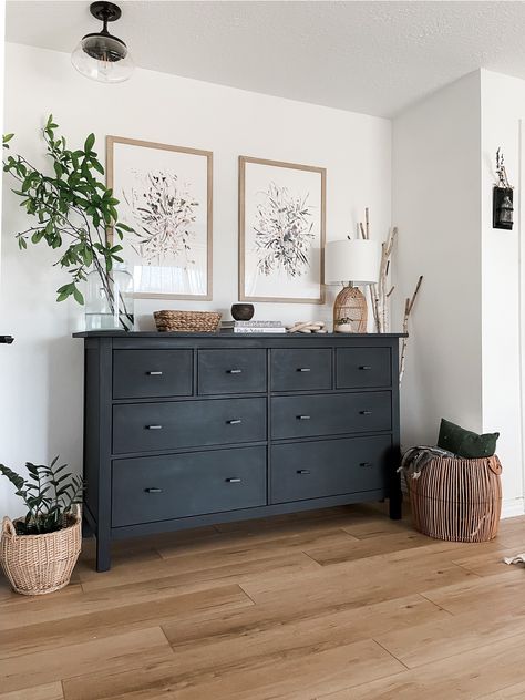 Allisa Jacobs, Dresser Decor Bedroom, Small Bedroom Decor Ideas, Black Dresser, Casa Country, I Just Realized, Small Bedroom Decor, Dresser Decor, Bedroom Dressers