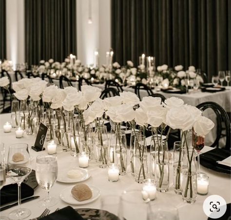 Modern Romantic Wedding Centerpieces, Unique Wedding Bar Ideas, Black And White Wedding Dessert Table, Modern Wedding Reception Decor, Black Centerpieces, Scandinavian Wedding, Elegant Wedding Themes, White Weddings Reception, Black And White Wedding Theme