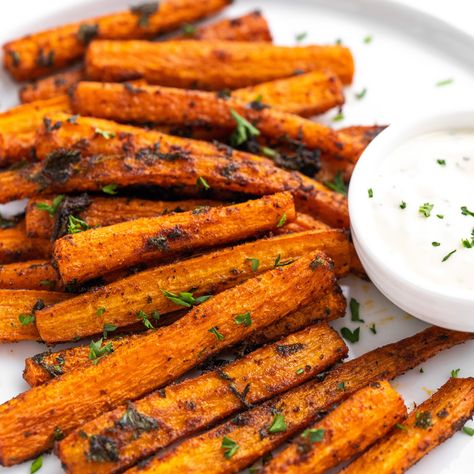 Carrot Fries Carrot Fries Baked, Yummy Fries, Carrot Fries, Honey Glazed Carrots, Avocado Dressing, Fries Recipe, Zucchini Fries, Glazed Carrots, Baby Carrots