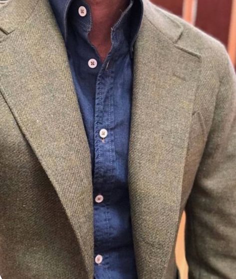 David Beckham Style Outfits, Food For Eyes, Denim Shirt Outfit, British Style Men, Classy Suits, Gents Fashion, Mens Fashion Edgy, Dad Fashion, Mens Fashion Smart