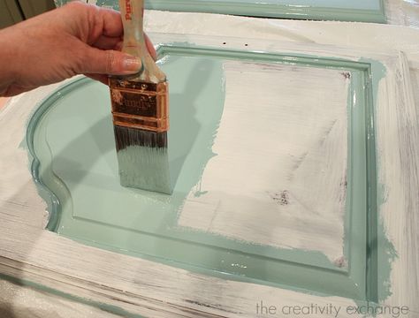 Tips for how to paint with oil based enamel on high traffic furniture pieces. The Creativity Exchange Baby Blue Paint, Oil Paint On Wood, Paint Thinner, Wood Oil, Paint Remover, Paint Stain, Paint Supplies, Enamel Paint, Painting Furniture Diy