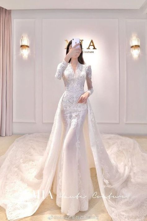 Korean Wedding Dress, Baju Kahwin, Muslimah Wedding Dress, Simple Wedding Dresses, Classy Wedding Dress, Stylish Wedding Dresses, Pretty Wedding Dresses, Fancy Wedding Dresses, Dresses Simple