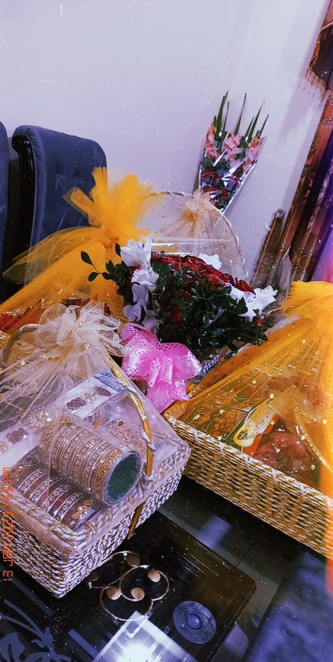 Wedding Gift Hampers, Wedding Snapchat, Wedding Gift Pack, Creative Wedding Gifts, Bridal Gift Wrapping Ideas, Desi Wedding Decor, Wedding Planning Decor, Wedding Gifts Packaging, The Last Laugh