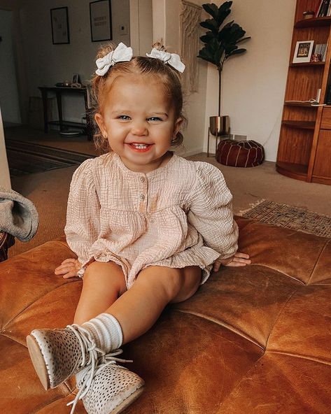 Kenzie Lunt, Blonde Baby Girl, Blonde Kids, Toddler Pictures, Blonde Babies, Toddler Photos, Berry Ave, Dad Baby