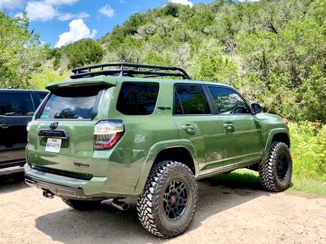 @trdhulk on Instagram: “#taillighttuesday   🟩2️⃣0️⃣2️⃣0️⃣Army Green TRD Pro. 🟩@yokohamatire 285/75r17 34” MT’s 🟩@burtmanindustries 2.5/2” Lift. 🟩@adamspolishes…” 4runner Mods, 4runner Trd Pro, Toyota 4runner Trd, Toyota 4runner Sr5, Trd Pro, 4 Runner, Toyota 4, Toyota Trucks, Granola Girl