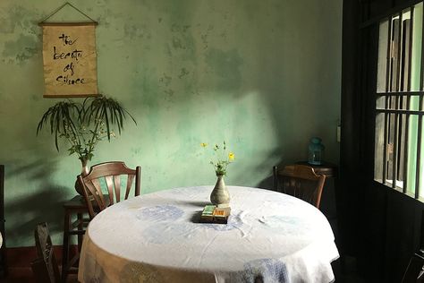 A fast and furious trip to Vietnam is slowed down with a stop at Hội An’s most charming tea parlor, Reaching Out Teahouse. Tea Parlor, Indian Cafe, Trip To Vietnam, Cape Dutch, Hoi An Vietnam, Asian Architecture, Colonial Decor, Asian Decor, Vintage Room