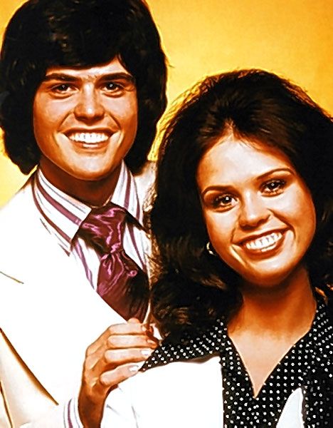 Who could forget Donny and Marie!!!!!!!!!!!!!! Marie Osmond Plastic Surgery, Donny And Marie Osmond, Osmond Family, The Osmonds, Donny Osmond, Marie Osmond, Old Tv Shows, Old Tv, Variety Show