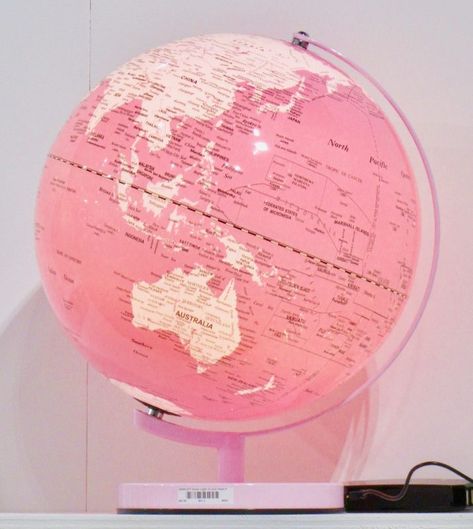 Pink Illuminated World Globe / Lamp World Globe Lamp, Pink Globe, Vintage Baby Toys, Pink Thing, Globe Lamp, Globe Icon, Pink Bedroom Decor, Babe Cave, Just Live