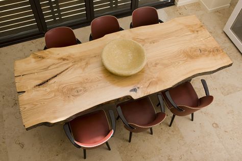 Barn Wood Cabinets, Wood Slab Dining Table, Diy Esstisch, Reclaimed Dining Table, Handmade Wood Furniture, Reclaimed Wood Kitchen, Reclaimed Wood Desk, Kitchen Table Wood, Reclaimed Wood Dining Table