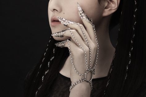 Hand Armor, Metal Glove, Claw Gloves, Multi Chain Bracelet, Claw Earrings, Hand Chain Bracelet, Filigree Bracelet, Claw Ring, Face Jewellery