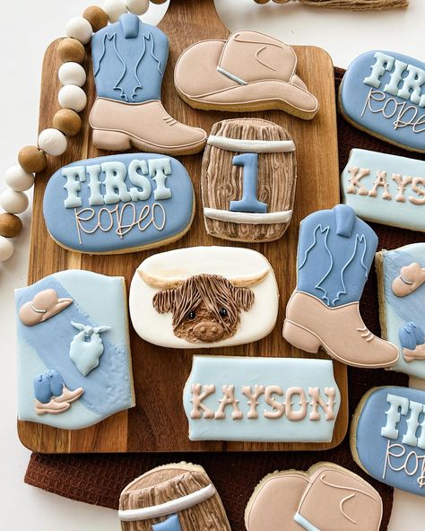 Kayson’s First Rodeo💙 #decoratedsugarcookies #decoratedsugarcookiesofinstagram #royalicingcookies #royalicingsugarcookies #walkerla #livingstonparish #louisiana #batonrouge #batonrougefoodies #louisianabaker 1st Rodeo Cookies, First Rodeo Birthday Cookies, First Rodeo Cookies, First Rodeo Birthday Boy, Rodeo Cookies, Cowboy First Birthday, First Rodeo Birthday, Rodeo Birthday Parties, Rodeo Birthday