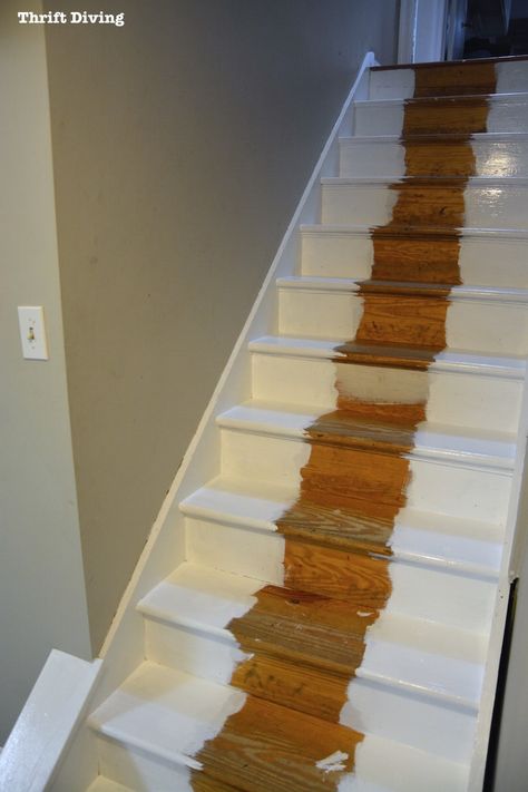 DIY Painted Stairs Makeover - Thrift Diving Blog - 827 Diy Painted Stairs, Painted Stairs Makeover, Painting Wooden Stairs, Stairs Diy Renovation, Stairs Makeover Design, Diy Stairs Makeover, Stairs Makeover Ideas, Stairs Renovation, Painted Staircases