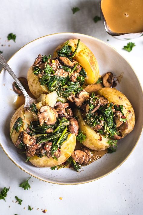 Stuffed Baked Potatoes with Mushroom and Spinach | Two Spoons Veg Meals, Stuffed Baked Potatoes, Vegan Gravy, Spinach Stuffed Mushrooms, Baked Potatoes, Idee Pasto Sano, Delicious Vegan Recipes, Vegan Dinners, A Bowl