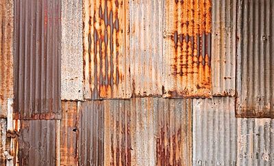 Rusty Corrugated Metal, Unique Door Knobs, Corrugated Metal Wall, Steel Girder, Steel Texture, Sushi Bake, Ideas Cuadros, Corrugated Iron, Shanty Town