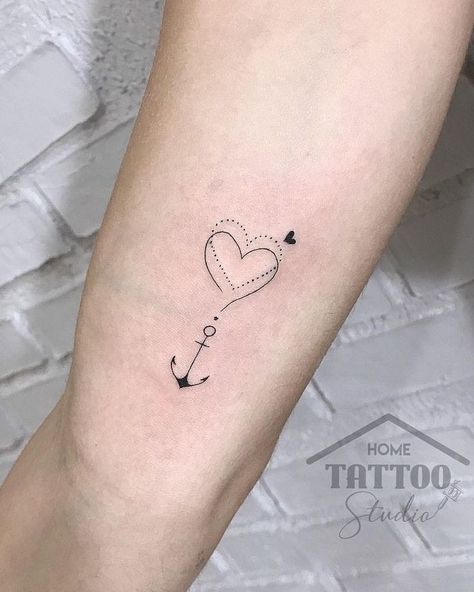 Tattoos With Anchors, Anker Tattoo For Women, Anchor Tattoos For Women Inspiration, Small Anchor Tattoos For Women, Anker Tattoo Design, Anchor Tattoo Wrist, Memorial Tattoos Mom, Feminine Anchor Tattoo, Hart Tattoo