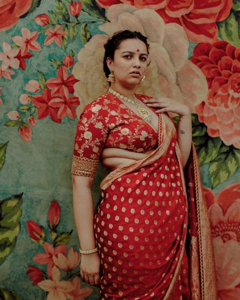 DesiFashion | Sabyasachi - photographed by Farhan Hussain Sabyasachi Collection, Court Marriage, Sabyasachi Bridal, Sabyasachi Sarees, Marriage Ideas, Sabyasachi Bride, Top Wedding Trends, Plus Size Brides, Bengali Bride