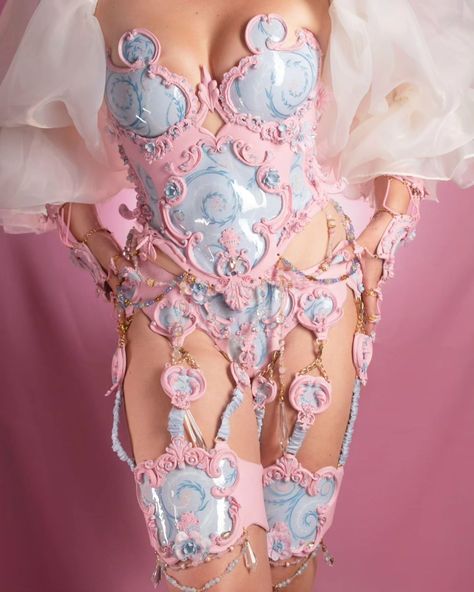 Tiffany Outfits, Honkai Oc, Joyce Spakman, Candy Makeup, Pink Corset, Blue Porcelain, Blue Outfit, Marie Antoinette, Pink Outfit