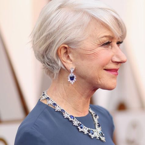 Hair Styles For Grey Hair, Helen Mirren Hair, Cute Short Bob, Most Expensive Jewelry, Diy Hair Extensions, Shampoo For Gray Hair, Hairstyles For Older Women, Short Grey Hair, Hair 2018