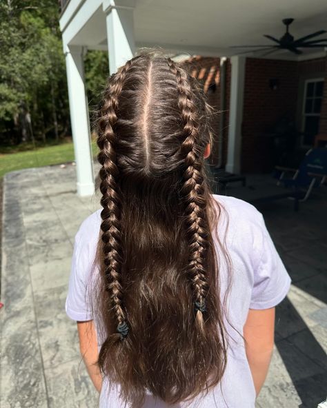 I love a simple half-down french braid to get your hair out of your face on these warm days!☀️🖼️ French Braid, Hairstyle Ideas, Braids, Hair, Quick Saves, Plaits