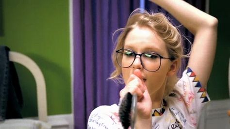 Nerds Rule!!!! Taylor Swift Scrapbook, Fearless Aesthetic, Me Music Video, Full Body Picture, Taylor Swift Youtube, Taylor Swift Aesthetics, Famous Wallpaper, Taylor Swift Music Videos, Taylor Swift Images