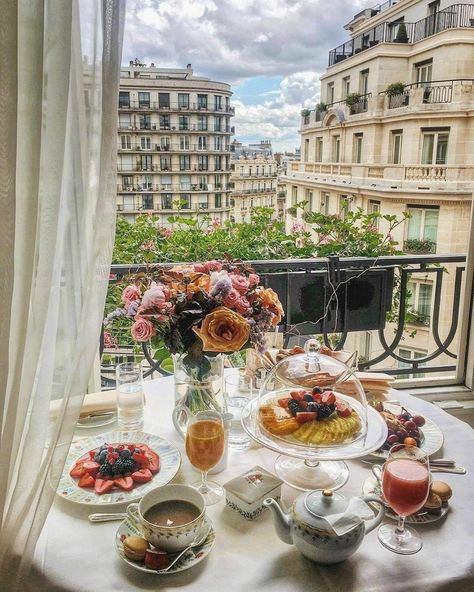 Paris Aesthetic, Four Seasons Hotel, Breakfast In Bed, Paris Travel, Pretty Places, Travel Aesthetic, Dream Vacations, Luxury Travel, Travel Dreams