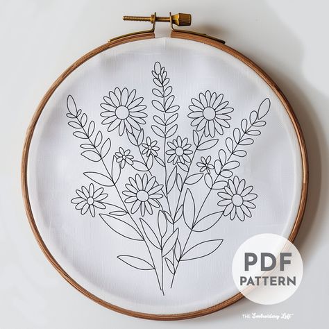 Pré de marguerites blanches et motif de broderie à la main lavande mauve, motif marguerites, motif lavande, broderie à la main, broderie à la main PDF - Etsy France Lavender Hand Embroidery, Lavender Pattern, Embroidery Hand, White Daisies, Hand Embroidery Pattern, Purple Lavender, Embroidery For Beginners, Printable Patterns, Embroidery Pattern