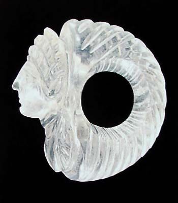 Carving For Beginners, Rock Crystal Jewelry, Ancient Jewels, Huge Rings, Bijoux Art Nouveau, Roman Jewelry, Rome Antique, Gemstone Carving, Historical Jewellery