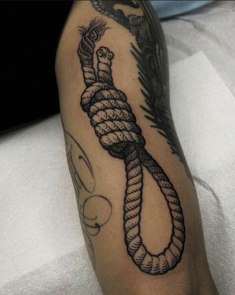 Sides Tattoo, Rope Tattoo, Traditional Black Tattoo, Traditional Tattoo Inspiration, Engraving Tattoo, Abstract Tattoo Designs, 13 Tattoos, Tattoo Reference, Traditional Tattoo Sleeve