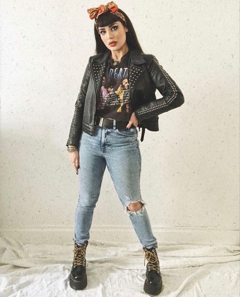 Plus Size Rocker Chic Outfits, Plus Size Rocker Chic, Plus Size Rocker, Rocker Chic Outfit, Rocker Costume, Band Tee Outfits, Camisa Rock, Rocker Chic Style, Fashion Outfits Plus Size