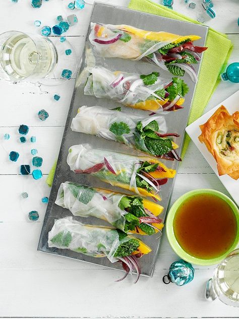 Duck and mango rice paper rolls Rice Paper Rolls Recipe, Recipe With Mango, Fresh Spring Rolls Recipe, Rice Paper Rolls Recipes, Duck Rice, Recipe For Rice, Vietnamese Summer Rolls, Mango Rice, Rice Paper Recipes