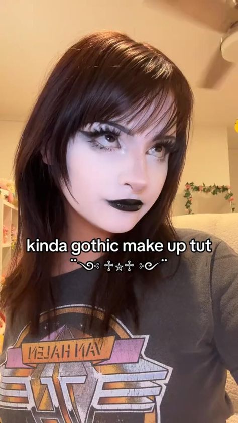 goth makeup tut ⋆ ˚｡⋆୨୧˚ Manhua Lashes, Makeup Emo, Make Up Tut, Goth Makeup Looks, Trad Goth Makeup, Goth Makeup Tutorial, Goth Eye Makeup, Welcome To The Dark Side, Scene Makeup