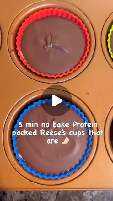 Krista | health coach + biz mentor on Instagram: "You’re going to want to save this! Holidays are upon us and you can absolutely still enjoy yourself. These protein peanut butter cups are so easy and seriously delicious 🤤 . 1 cup all natural peanut butter 2 scoops vanilla protein ( I used my vegan ) 6 tbsp honey. Mix all together in a bowl and then evenly distribute into a muffin tin (push down to flatten) . Add 1 cup dark chocolate chips, add 2 Tbsp coconut oil and microwave for 2 mins (stop and mix every 20 seconds until melted) . Pour melted chocolate over each cup and chill for about 30 mins before eating . 150 cals 24 carbs 12 G protein" Protein Packed Peanut Butter Cups, Protein Reeses Cups, Protein Peanut Butter Cups, Protein Peanut Butter, Silicone Muffin Pan, Reeses Cups, Enjoy Yourself, Melted Chocolate, Peanut Butter Recipes