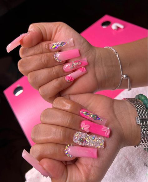 Pink Nails Medium Length, Pink Nails Medium, Nails Medium Length, Acrylic Nail Set, Hot Pink Nails, Long Acrylic Nail Designs, Exotic Nails, Acrylic Nails Coffin Pink, Nails Medium