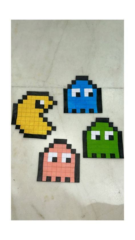 Pixel Art Packman, Pixel Art Ideas Room, Pixel Art Ideas Cute, Pixel Pacman, Pixel Art Horror, Pixel Art Simple, Small Pixel Art, Markers Drawing Ideas, Pixel Art Ideas