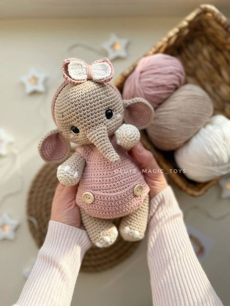 Cute Crochet Ideas Amigurumi, Magic Toys, Handmade Kids Toys, Elephant Toy, Amigurumi Elephant, Crochet Elephant, Crochet Teddy, Quick Crochet, Fun Crochet Projects