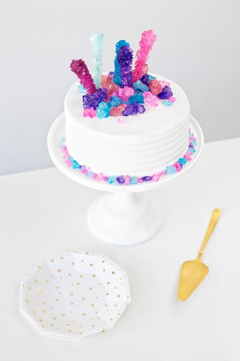 13 Easy, Pretty Ways To Top a Cake | Kitchn  -----  Rock candy!! Simple Bridal Shower Cake, Rock Candy Cakes, Gem Cake, Candy Birthday Cakes, Simple Bridal Shower, Cake Diy, Crystal Cake, Candy Cakes, Salty Cake