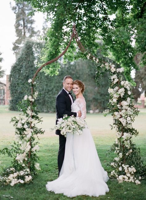 The Attire Jane Austen Wedding, Local European, Ideas Matrimonio, Recessional Songs, Regency Wedding, Jane Austen Inspired, Traditional Weddings, Wedding Arches, Poppy Design