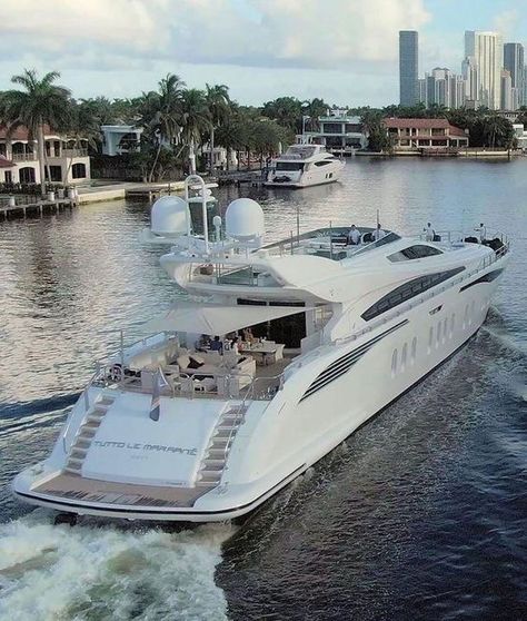 Mini Yacht, Yatch Boat, Cruiser Boat, Luxury Private Jets, Yacht Life, Bigger Boat, Boats Luxury, Yacht Boat, Yacht Design