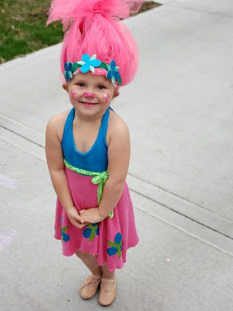 DIY Trolls Poppy costume - Halloween Poppy Trolls Costume, Poppy Halloween Costume, Trolls Costume, Poppy Costume, Costumes 2024, Troll Costume, Trolls Poppy, Trolls Birthday Party, Cheer Party