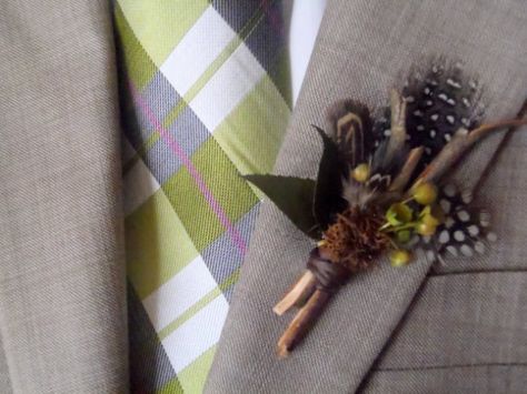 135530270006325143_kG2J4m9D_f Feather Boutonniere, Enchanted Forest Party, Wedding Boutonnieres, Forest Party, Wedding Party Flowers, Groomsmen Outfits, Boutonniere Wedding, Woodland Wedding, Groom And Groomsmen