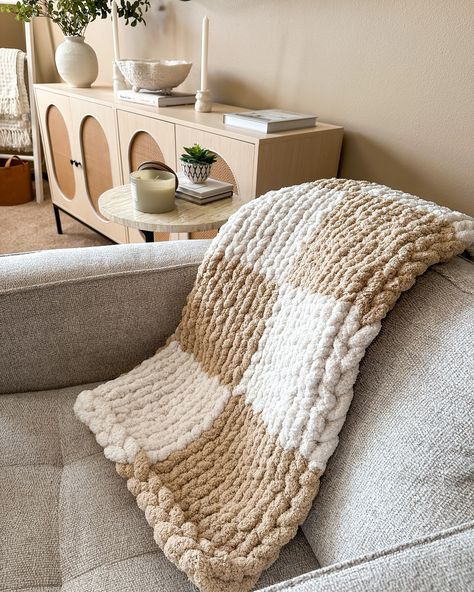 the leaves are changing!🥹🍁it’s officially feeling like fall and the temps are dropping! i’ve been reaching for my favorite chunky knit blanket to snuggle up in! 🤍🤎 • ivory & taupe • • #blanket #chunkyknit #fingerknitting #handmadegifts #fallstyle #fallvibes Chunky Knit Blanket Color Combos, Chunky Knit Projects, Chunky Knit Blanket Pattern, Chunky Blankets, Hand Knit Blanket, Chunky Blanket, Finger Knitting, Chunky Knit Blanket, Knit Blanket