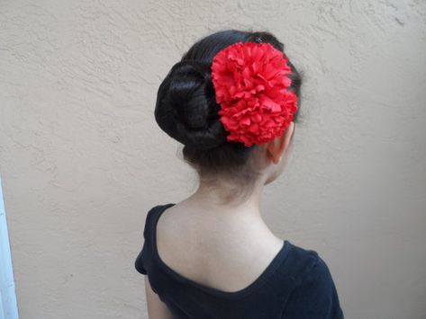 This two (2) carnations headpiece is an essential part for any Spanish dance or flamenco class. The flowers are attached with permanent hot glue to a clip, small barrette, medium barrette, large barrette, or to a comb that has an elastic to tie around the bun into place for more Flamenco Hair, Spanish Hair, Spanish Costume, Ballet Headpieces, Spanish Flamenco, Headpiece Flower, Ballet Recital, Spanish Dance, Flower Costume