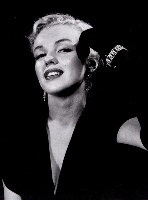 Summers in Hollywood Ed Clark, Vintage Film Photography, Hollywood Photography, Marilyn Monroe Photos, Norma Jean, Famous Photographers, Norma Jeane, Vintage Film, Blonde Bombshell