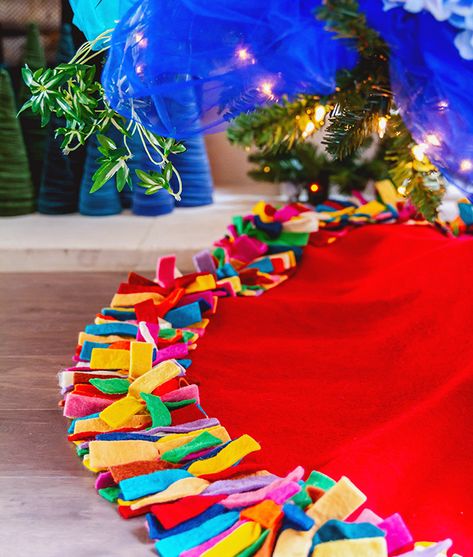 Colorful Christmas Tree Ideas, Rainbow Christmas Decorations, Rainbow Christmas Decor, Merry And Bright Christmas Tree, Colorful Christmas Decor, Class Tree, Bright Christmas Tree, Colorful Christmas Decorations, Gay Christmas