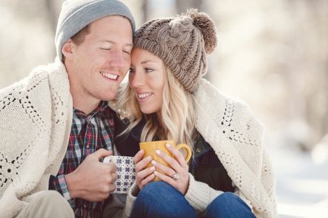 Christmas Eve Engagement, Drinking Hot Chocolate, Snow Overlay, Hot Chocolate Recipe, Kodak Moment, Anatomy Poses, Chocolate Recipe, Winter Photo, Engagement Poses