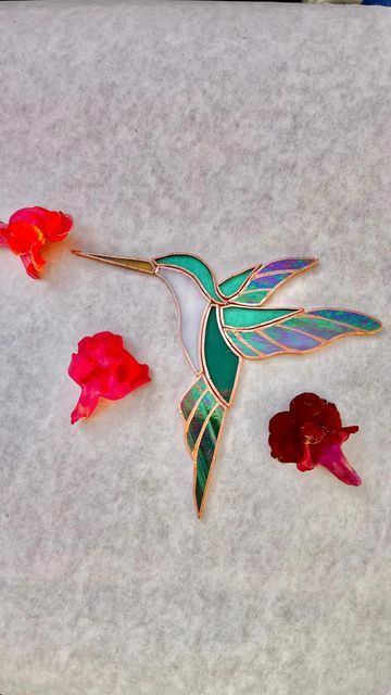 Stain Glass Hummingbirds, Suncatcher Stained Glass, Stained Glass Hummingbird Suncatcher, Humming Bird Stained Glass Pattern, Stained Glass Hummingbird Tattoo, Stained Glass Humming Bird, Stained Glass Hummingbird Pattern, Hummingbird Stained Glass Pattern, Copper Foil Glass Projects