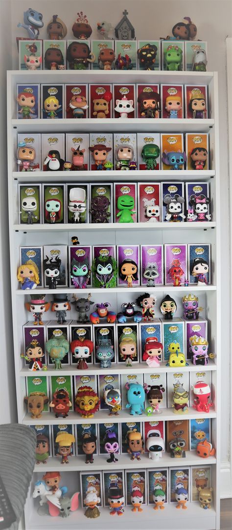 Pop Doll Display, Funky Pop Collection, Funk Pop Display Ideas, Pop Figures Display Shelves, Disney Funko Pop Collection, Funko Pops Display, Disney Funko Pop Display, Funko Collection Display, Funko Pop Room Ideas