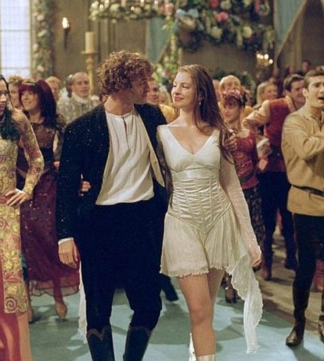 Ella Enchanted Dress, Ella Enchanted Movie, Cinderella Retelling, Enchanted Movie, Enchanted Wedding Dress, Aesthetic Cottage Core, Enchanted Dress, Ella Enchanted, Aesthetic Cottage