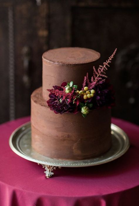 Botanical Cake, Bolo Vintage, Chocolate Ganache Cake, Cake Story, 80 Birthday Cake, Ganache Cake, Chocolate Wedding, Fresh Cake, Chocolate Wedding Cake